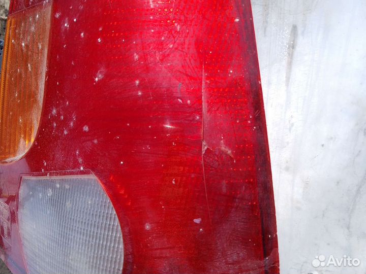 Фонарь задний правый на renault logan 1