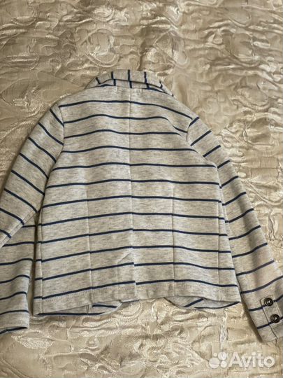 Пиджак для девочки 104