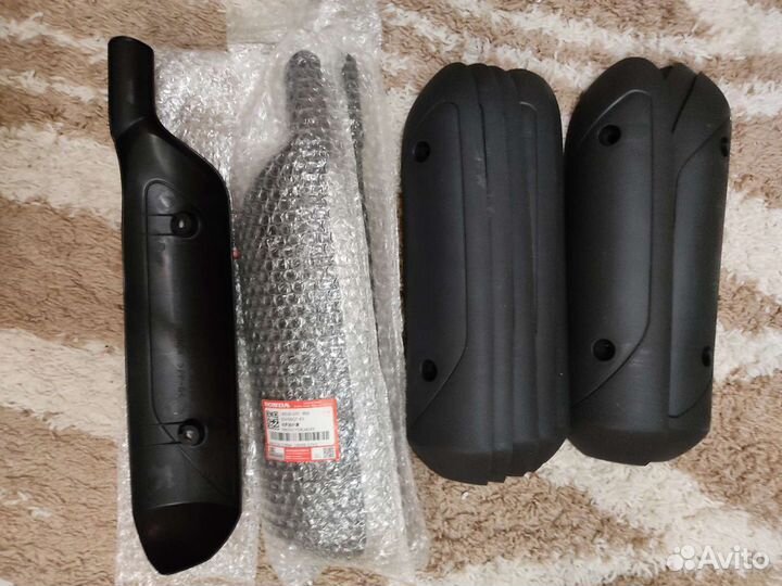 Накладка на глушитель с выступом Honda Dio af62