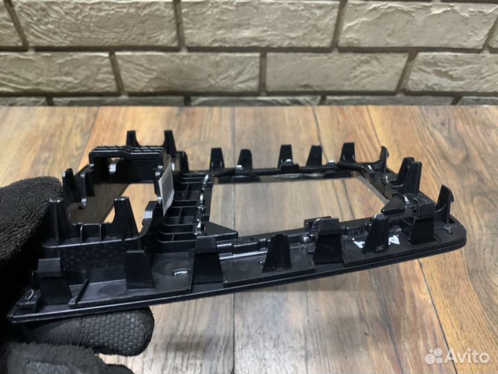 Skoda Octavia A7 Накладка декоративная