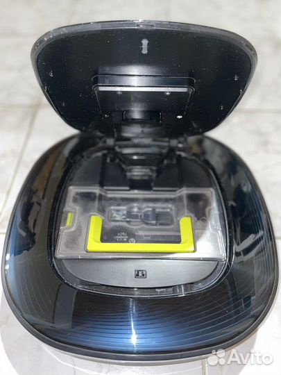 Умный робот-пылесос LG HOM-BOT square