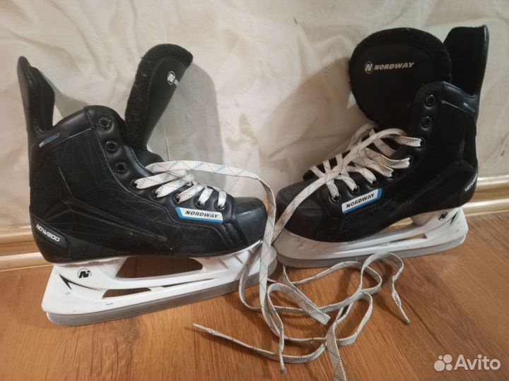 Коньки хоккейные