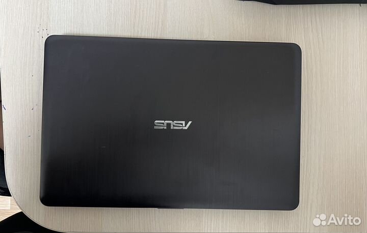 Ноутбук asus