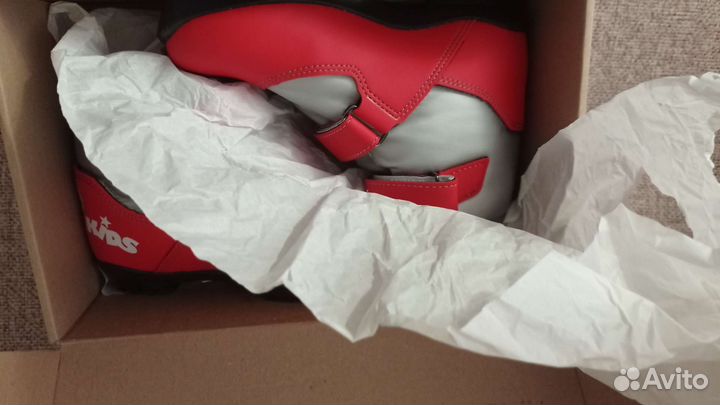 Лыжные ботинки р. 36 NNN Новые