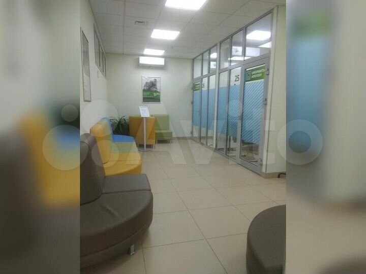 Помещения 1-го и цокольного этажей в адм. здании