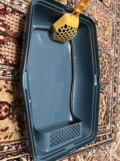 Лоток для кошек и собак новый