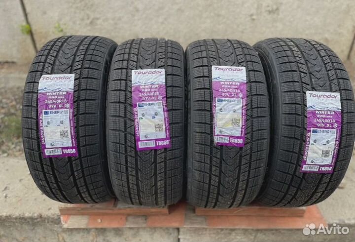 Tourador Winter Pro TSS1 245/40 R18 97V