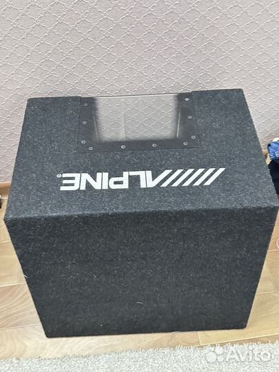 Сабвуфер alpine