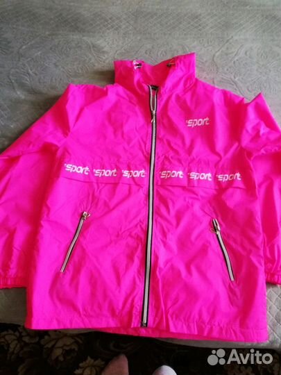 Ветровка новая