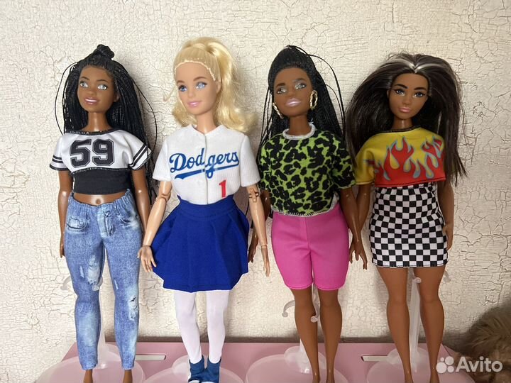 Барби фашионистас йога