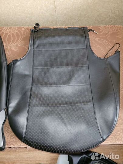 Авточехлы из экокожи для sandero 2014