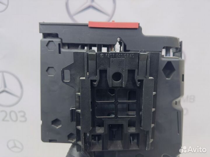 Блок предохранителей Mercedes W204 рест