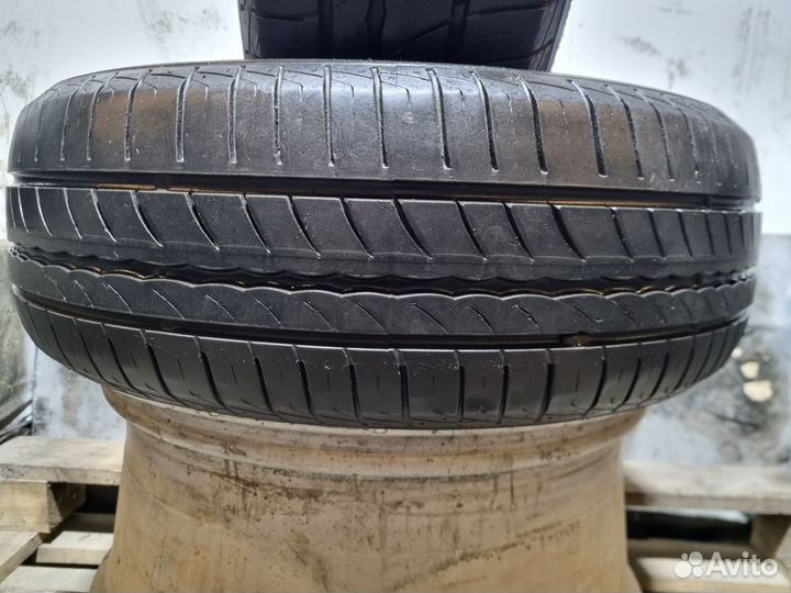 Pirelli Cinturato P1 185/60 R15 84H