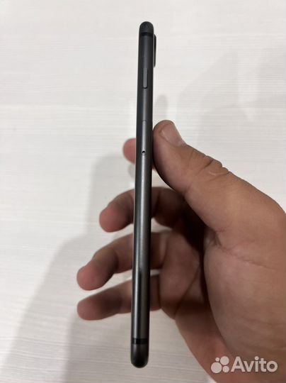 Телефон iPhone 8 plus