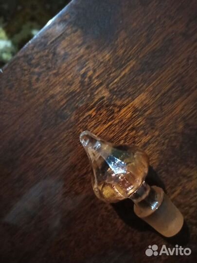 Графины цветное стекло, тонкое стекло. Винтаж