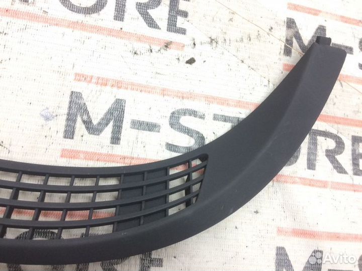 Решетка вентиляционная Mercedes-Benz S-Class W221