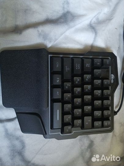 Геймпад для компьютера, клавиатура