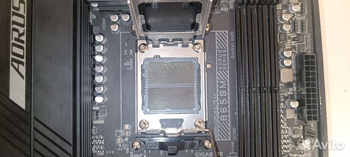 Gigabyte B650M aorus elite ax am5 ddr5