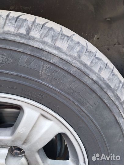 Michelin Latitude Cross 235/75 R15 109H