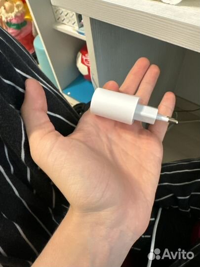 Apple Type-C, Lightning. Adapter