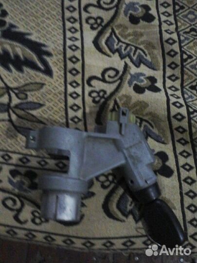 Замок Чери амулет и стекла на фары Опел