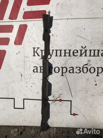 Кронштейн заднего бампера Nissan Pathfinder