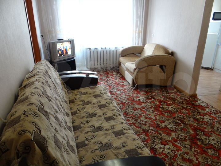 2-к. квартира, 42 м², 2/4 эт.