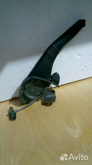 Рычаг стояночного тормоза трос Рено