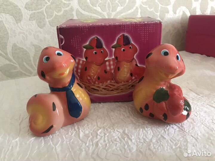 Солонка и перечница новые Китай