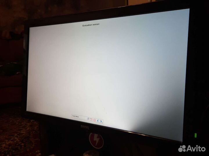 Монитор Benq 22 дюйма с дефектом
