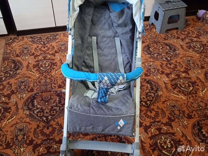 Коляска трость