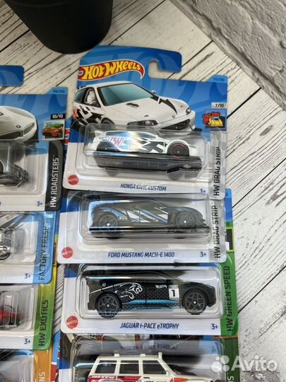 Hot wheels машинки новые