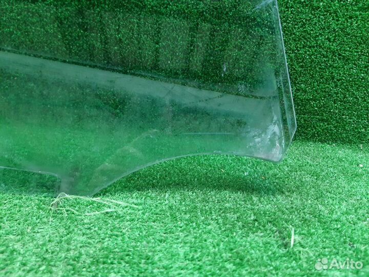 Стекло двери (форточка) переднее левое Peugeot 308