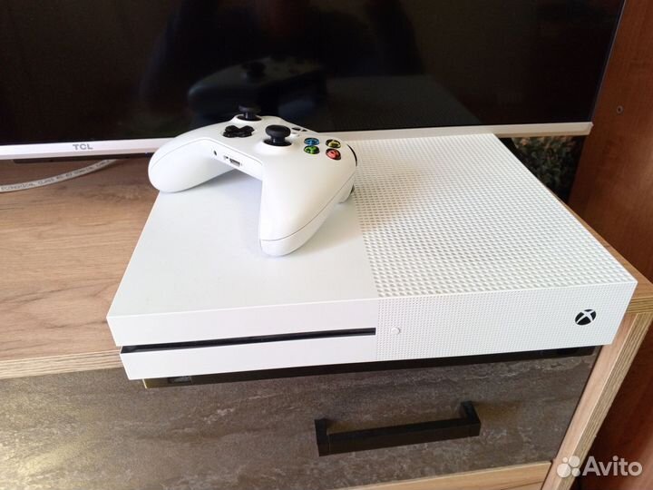 Xbox One s