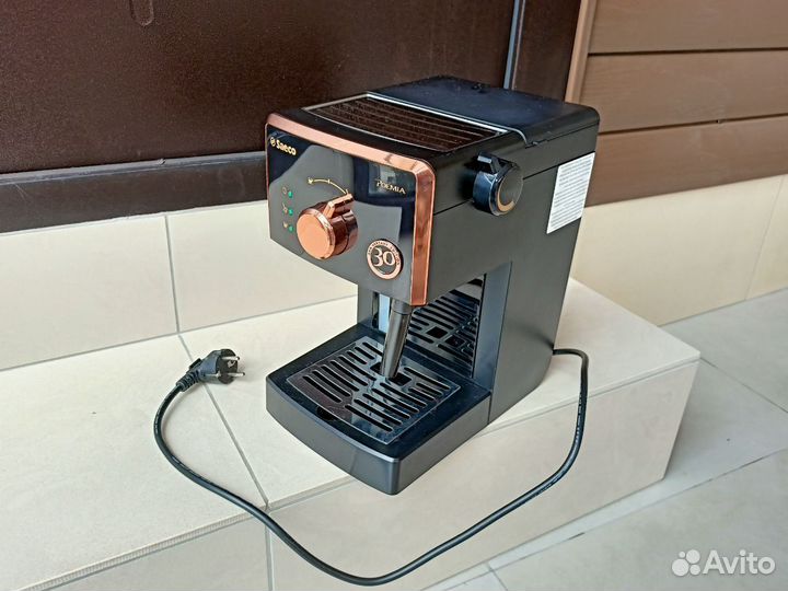 Рожковая кофеварка philips Saeco Poemia