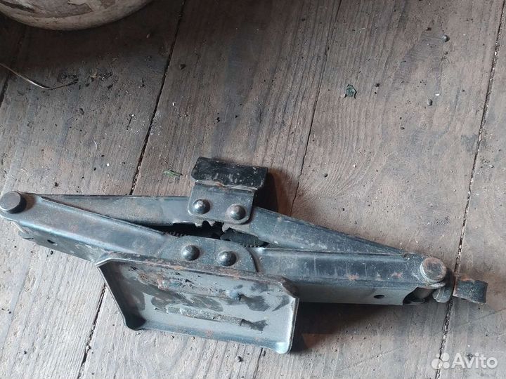 Домкрат УАЗ patriot