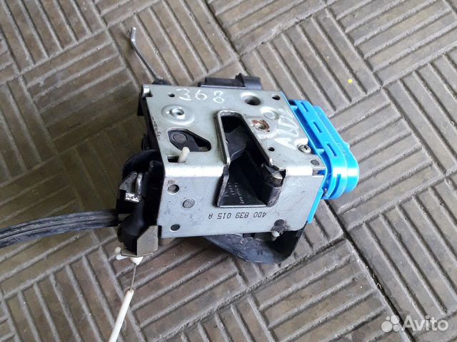 Замок задний левый Audi A8 D2