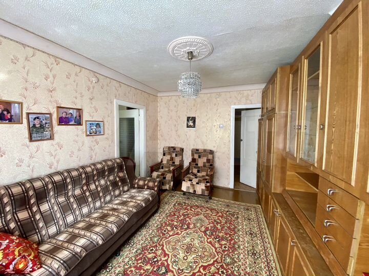 3-к. квартира, 50,5 м², 1/2 эт.