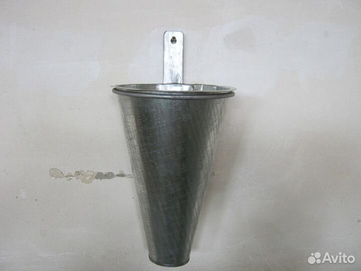 Воронка для забоя кур, уток, гусей, перепелов