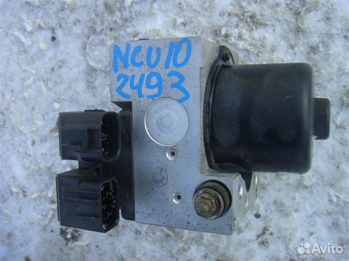 Блок abs Toyota Harrier MCU10 1999