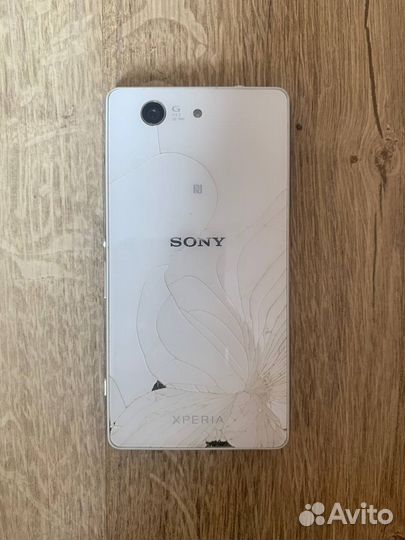 Sony Xperia Z3 Compact, 2/16 ГБ