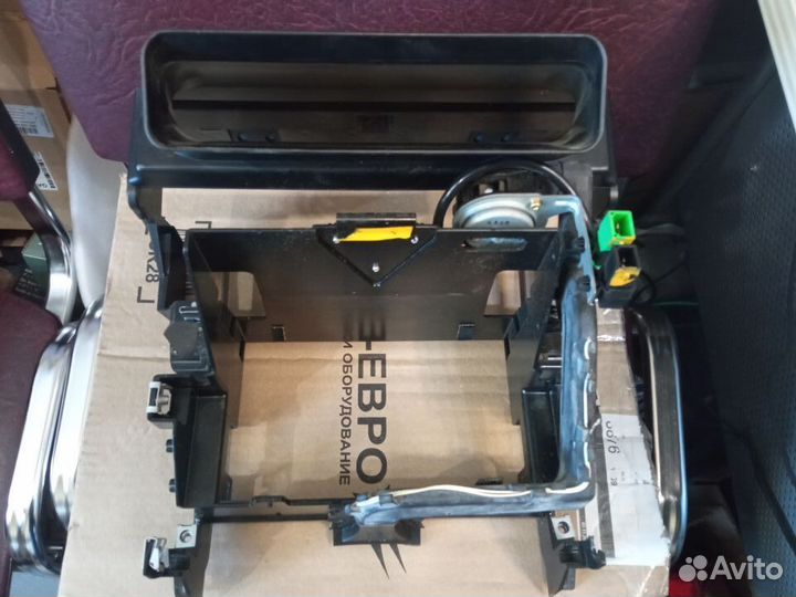 Рамка для 2 din магнитолы Audi A8 D2 Дорестайл