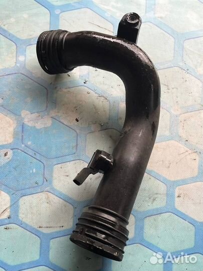 Патрубок интеркулера 1K0145762BA