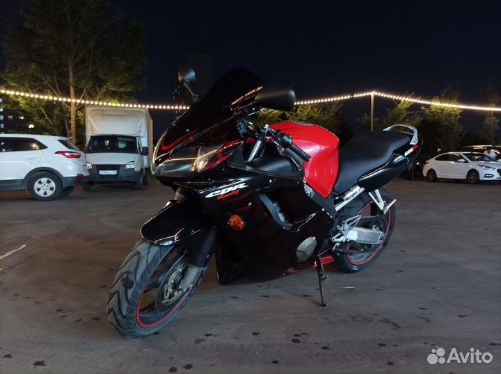 Honda CBR600 F4I 2002