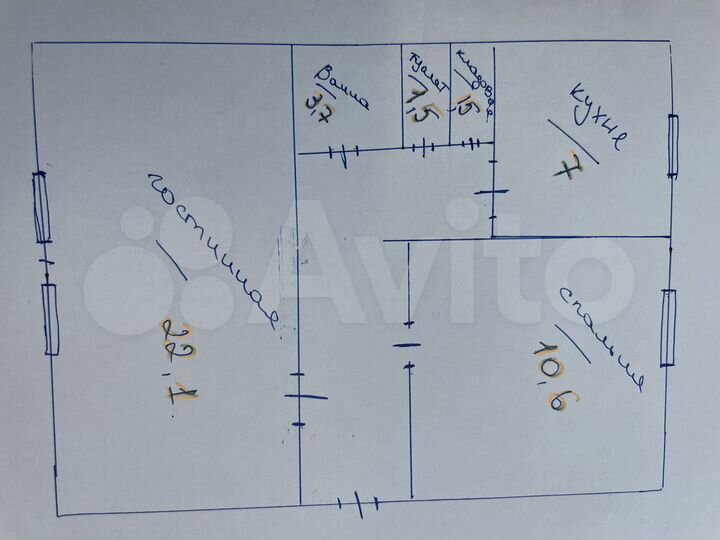 2-к. квартира, 56 м², 1/3 эт.