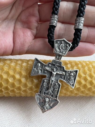 Крест нательный мужской на гайтане