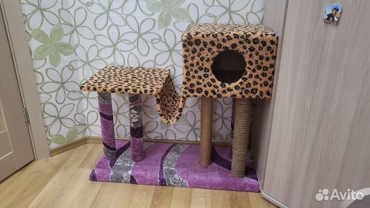 Домик для кошки с когтеточкой бу