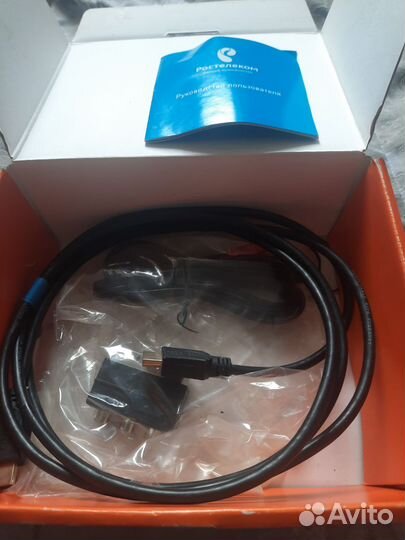 Тв приставка Ростелеком и роутер