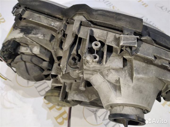 Фара правая Mercedes C-Class W203