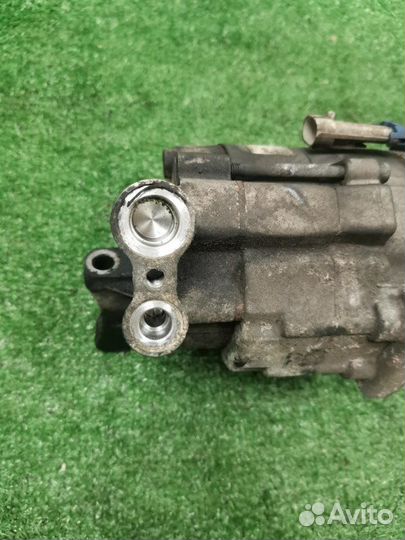 Компрессор кондиционера Chevrolet Cruz седан 1.6